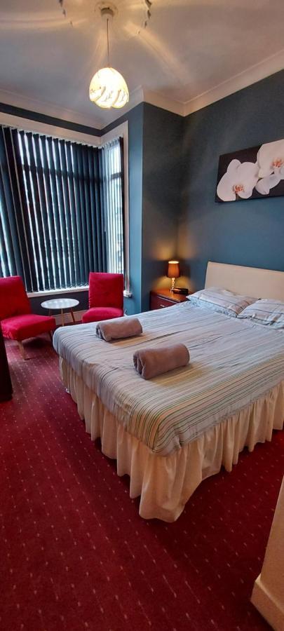 The Rhyl Bed and Breakfast Μπλάκπουλ Εξωτερικό φωτογραφία