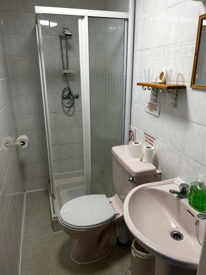 The Rhyl Bed and Breakfast Μπλάκπουλ Εξωτερικό φωτογραφία