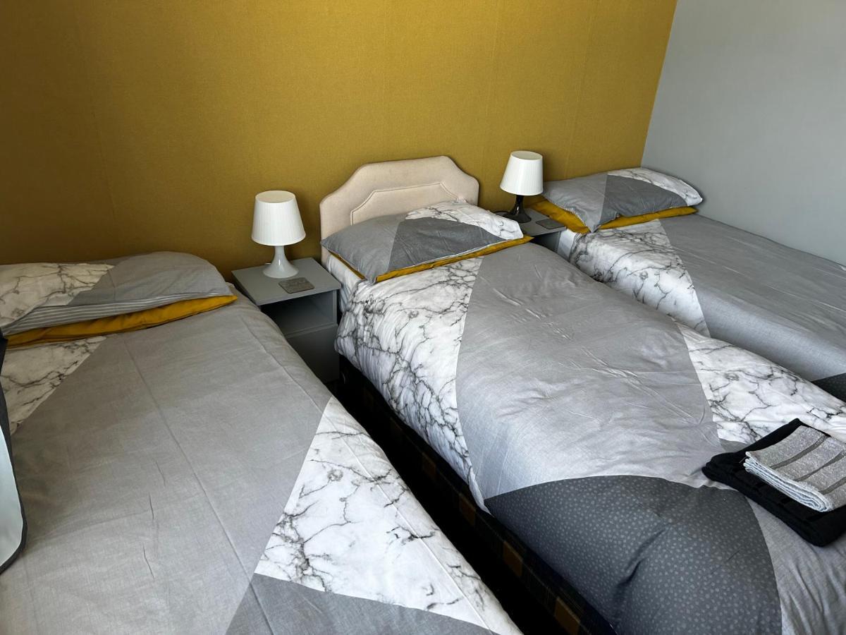 The Rhyl Bed and Breakfast Μπλάκπουλ Εξωτερικό φωτογραφία