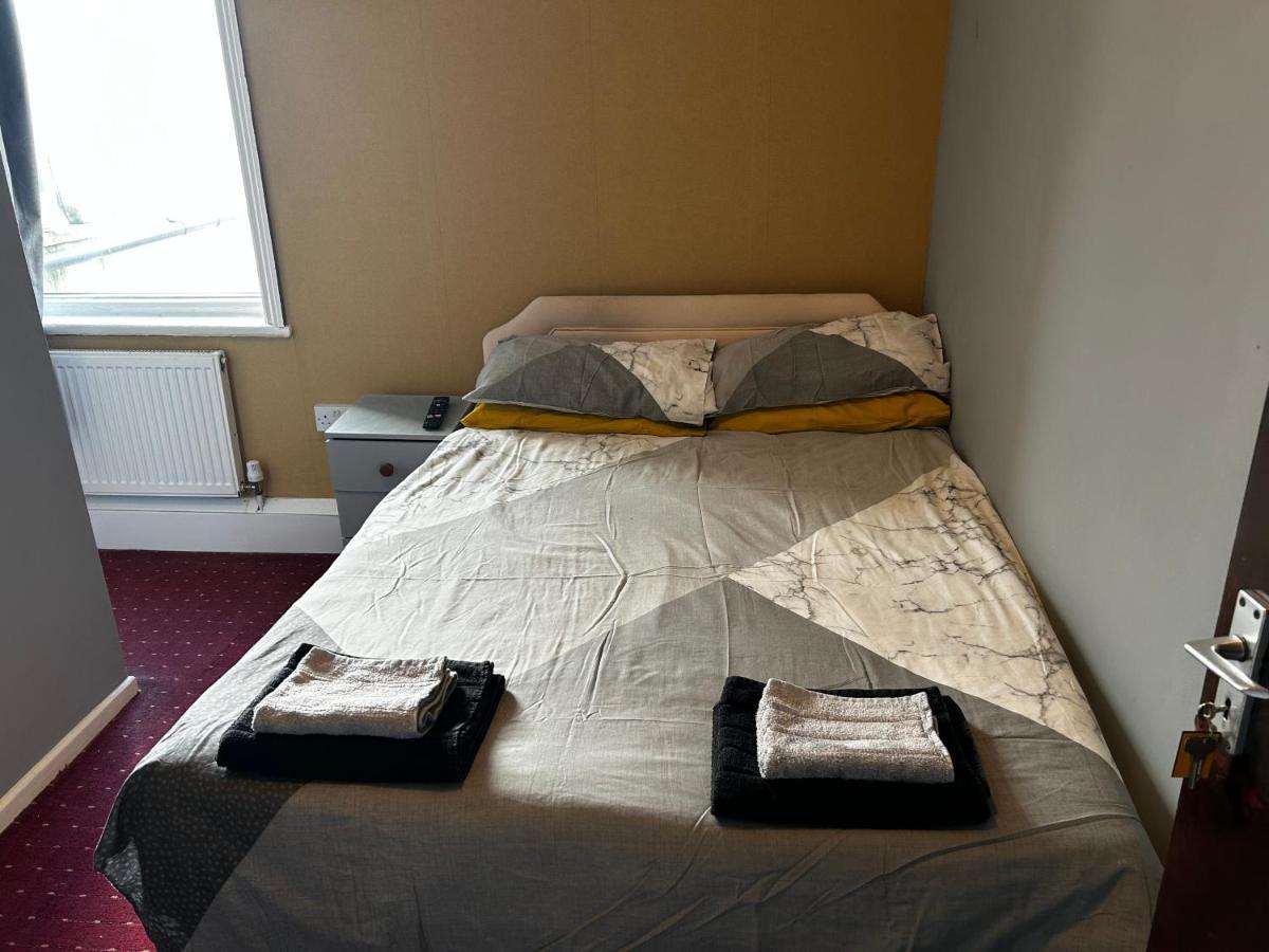 The Rhyl Bed and Breakfast Μπλάκπουλ Εξωτερικό φωτογραφία